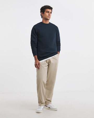 Pleat Front Loose Tapered Fit Chino