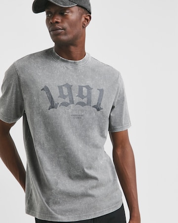Relaxed Fit Acid Wash Graphic T-Shirt
