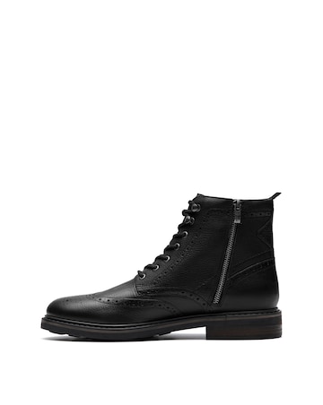 Clarks Newford Lacebt Boots - Black Leather