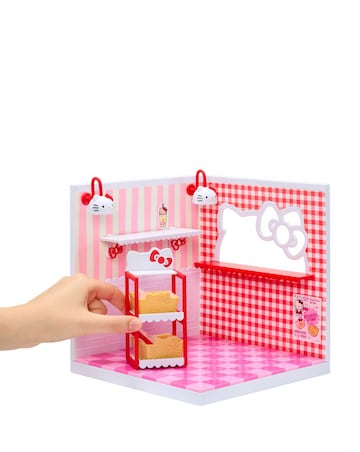 MGA's Miniverse Make It Mini Spaces Hello Kitty Building Set
