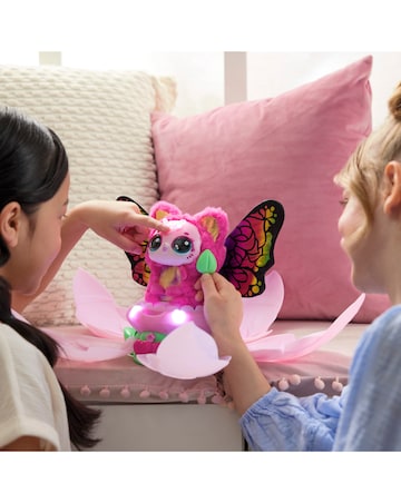 Bloomables by Hatchimals Kittyfly Surprise Interactive Plush Pet