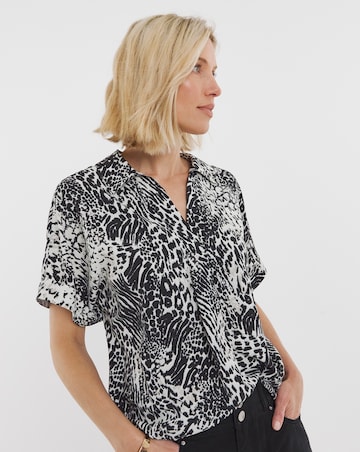 Collar Detail Short Sleeve Popover Blouse