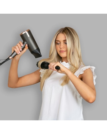 Remington ONE Dry & Style Hair Dryer with Diffuser and Flyaway Attachment D6077