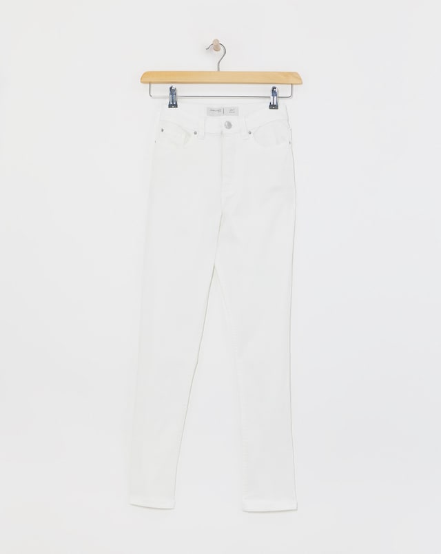 24/7 White Slim Leg Jeans