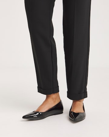 Benito Classic Sweetheart Cut Flat Shoes Wide Fit