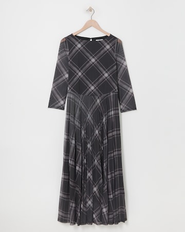 Mesh Pleated Ballet Slash Neck Dress