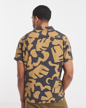 Leaf Crinkle Revere Collar Shirt