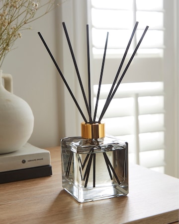 Bergamot & Oud Scented Reed Diffuser 200ml