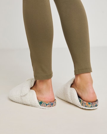 Fawn Borg Closed Toe Slipper With Printed Footbed - Wide Fit (E)