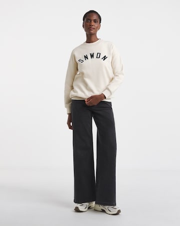 Snowdonia Logo Crew Sweatshirt