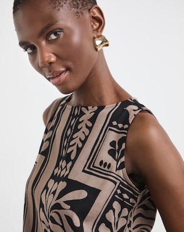 Slash Neck Linen Mix Shell Top