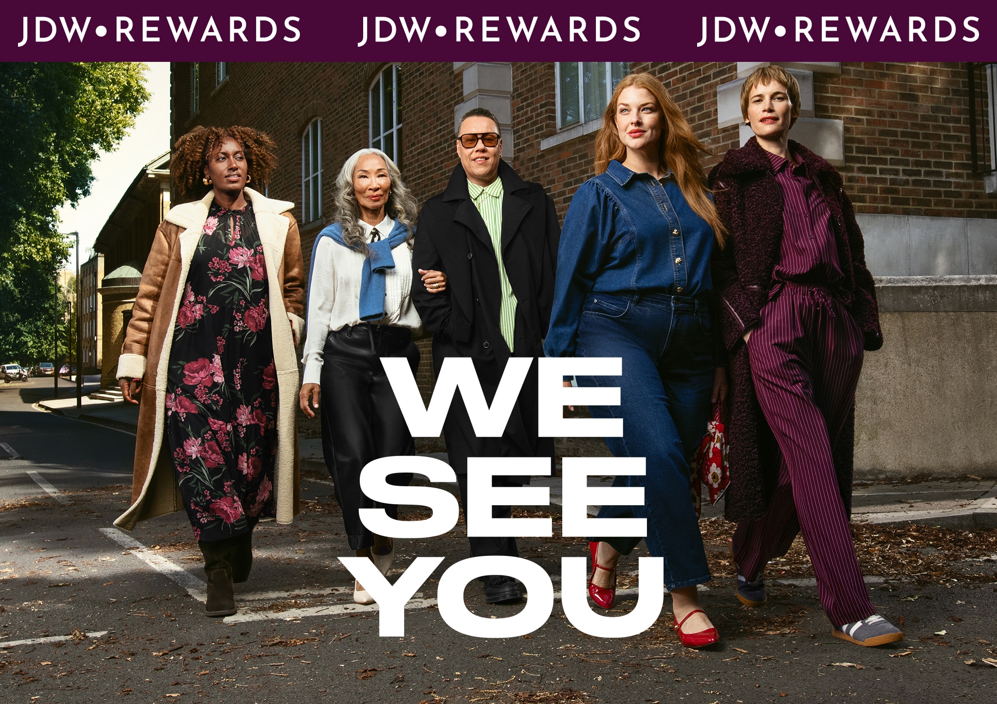 4 ladies and Gok Wan walking wearing autumnal layers