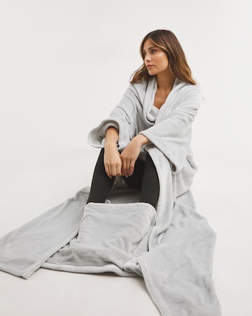 Pretty Secrets Wearable Blanket