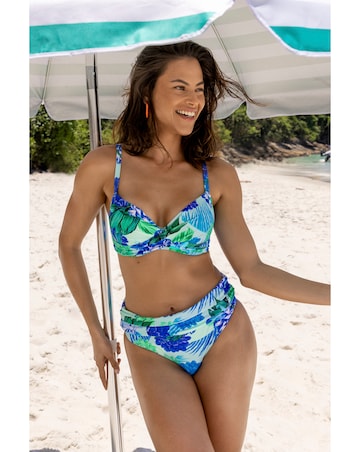 Pour Moi Free Spirit Wired Twist Front Lightly Pad Bikini Top Aqua Tropic