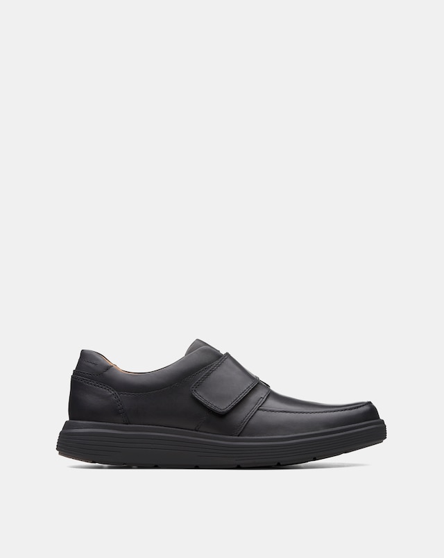 Clarks Un Abode Strap Wide Fit Shoes - Black