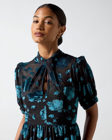 Ro&Zo Erin Teal Floral Burnout Midi Dress