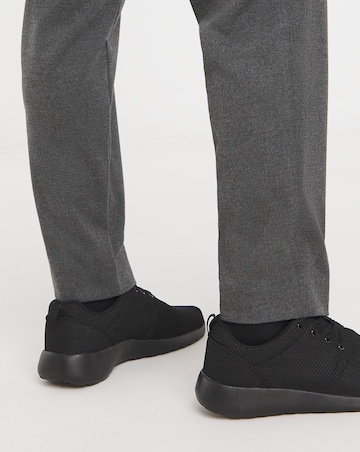 Harris Mesh Trainer Extra Wide Fit