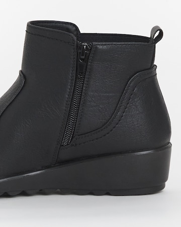 Cushion Walk Elastic Ankle Boot EEE Fit