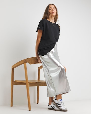 Crew Neck D Ring Longline T-Shirt