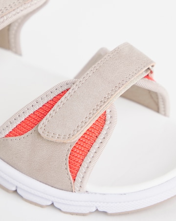 Cushion Walk Sporty Touch & Close Sandal E Fit