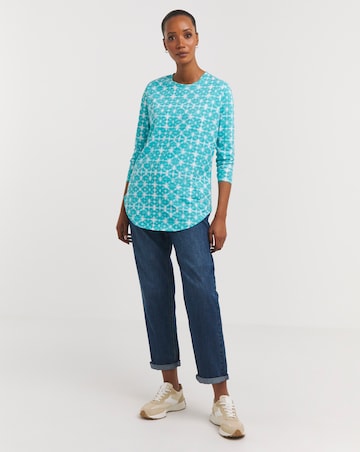 Printed Longline Curved Hem Top