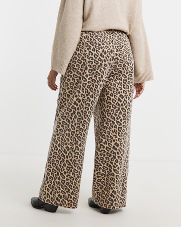 Leopard Print Denim Pleat Wide Leg Jeans