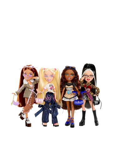 Bratz Stylin Fashion Doll - Sasha