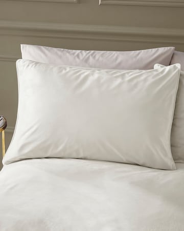 Catherine Lansfield Kingsley Matt Velvet Duvet Set