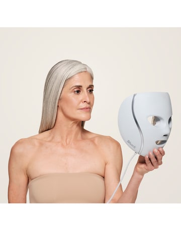 Shark CryoGlow Under-Eye Cooling & LED Anti-Ageing & Blemish Repair Mask