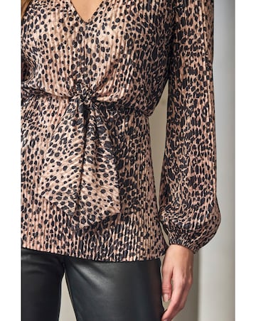 Sosandar Leopard Print Plisse Ruffle Front Top