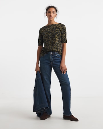 Slash Neck 3/4 Length Sleeve Top