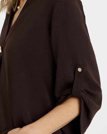 Button Detail Collar Popover Top