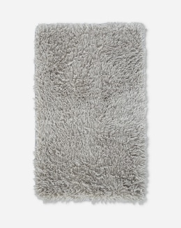 Catherine Lansfield Cuddly Silver Bath Mat