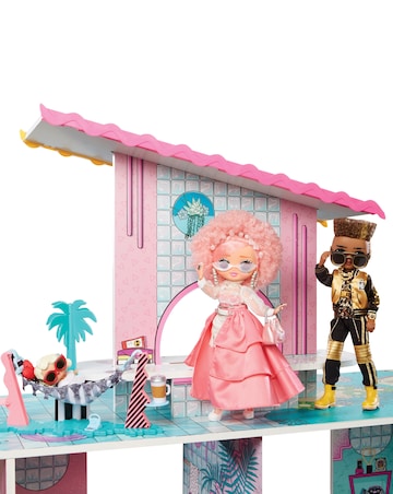L.O.L. Surprise! O.M.G. Fashion House Playset