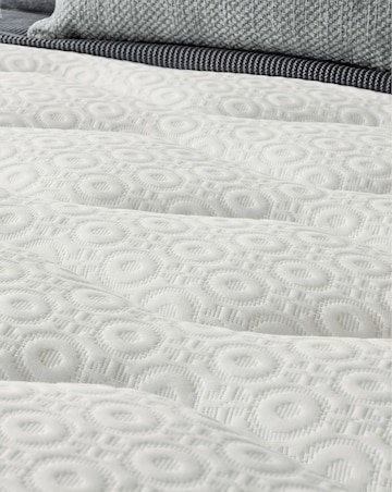 Silentnight 1000 Pocket Pillowtop Memory Divan Set with 4 Drawers