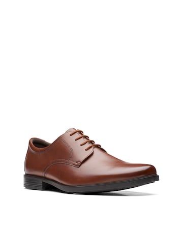 Clarks Howard Walk Shoes - Tan