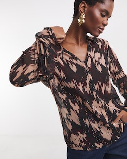 Georgette Frill Cuff Collar Blouse