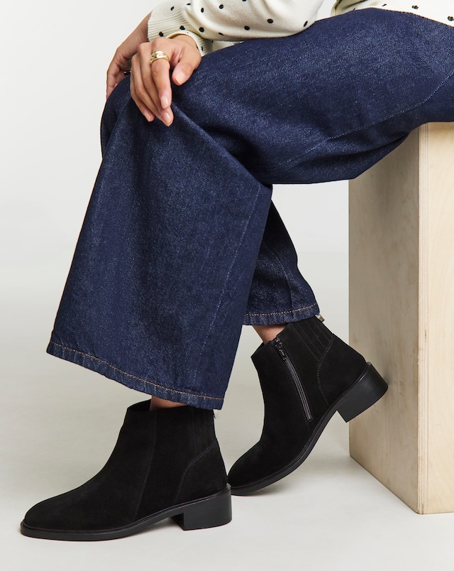 Blythe Hidden Gusset Leather Ankle Boots - Wide Fit (E)