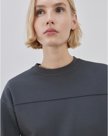 Mango Sweatshirt