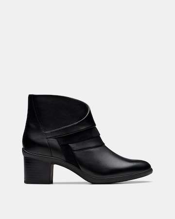 Clarks Shaya Sky Leather Boot Wide Fit