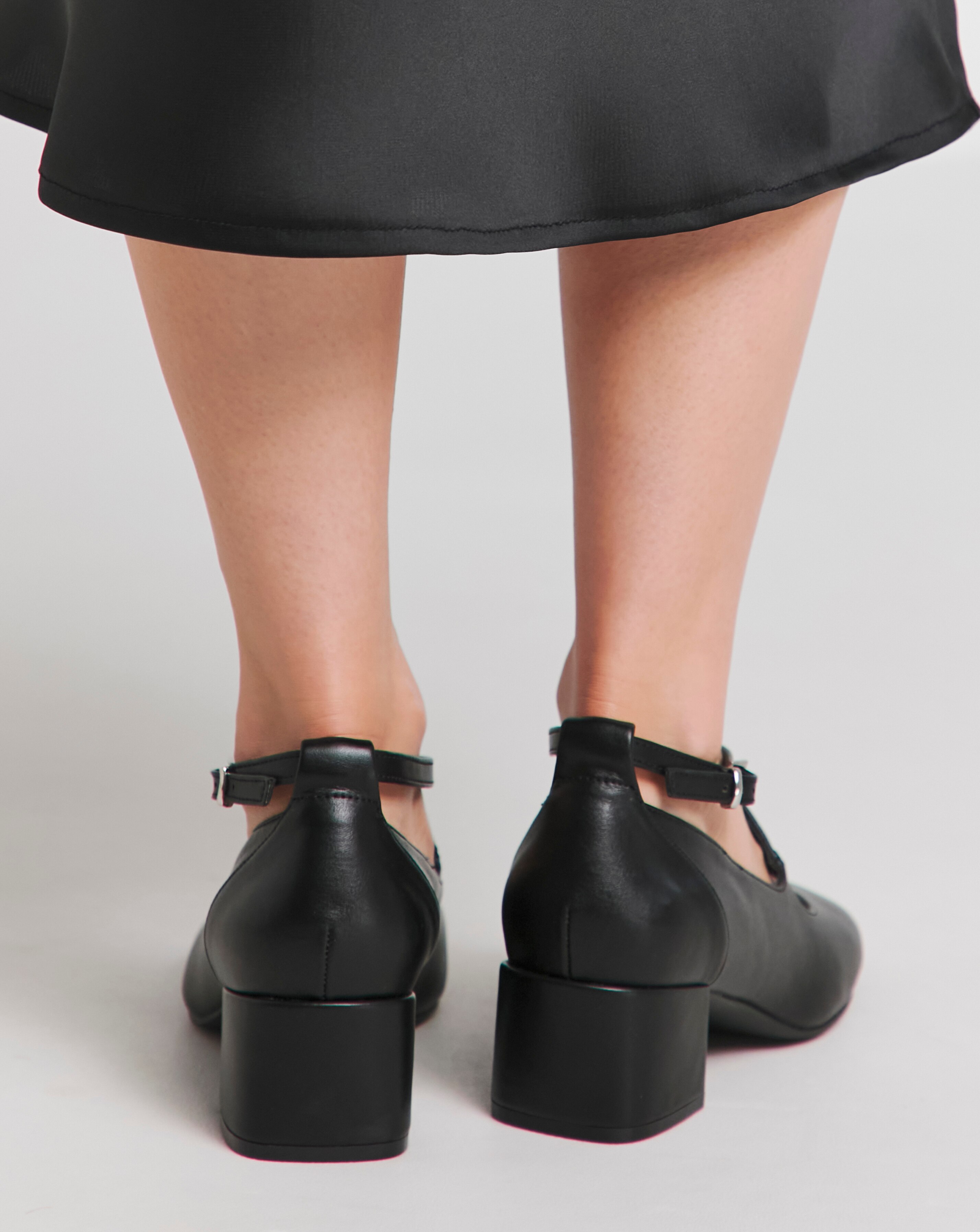 Heavenly Soles Adele Block Heel Cross Strap Mary Jane - Extra Wide