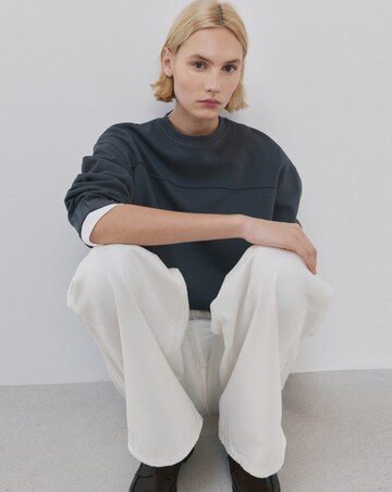 Mango Sweatshirt
