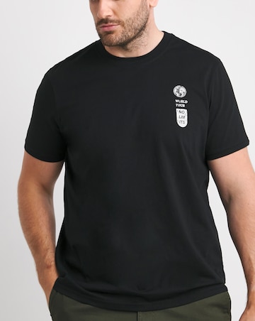 World Tour Graphic T-Shirt Long