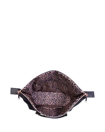 IT Luggage Charmer Travel Holdall with Shoulder Strap