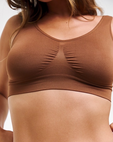 Smoothing Seamless Comfort Top Fits Up To D - Nude 2