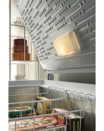 Hotpoint CS2A300HFA1 300L Chest Freezer - White