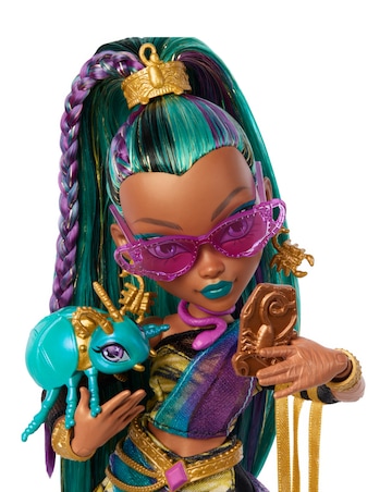 Monster High Doll Nefera De Nile with Pet Fashion Doll