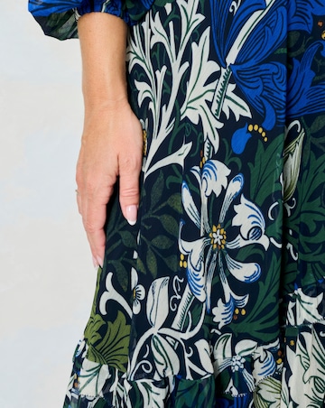 Hope & Ivy Chrysanthemum William Morris Society Dress