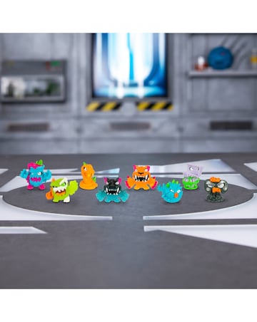 Mr Beast Lab Swarms Mega Lab 12-Pack Figures