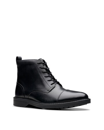 Clarks Aldwin Cap Boots - Black
